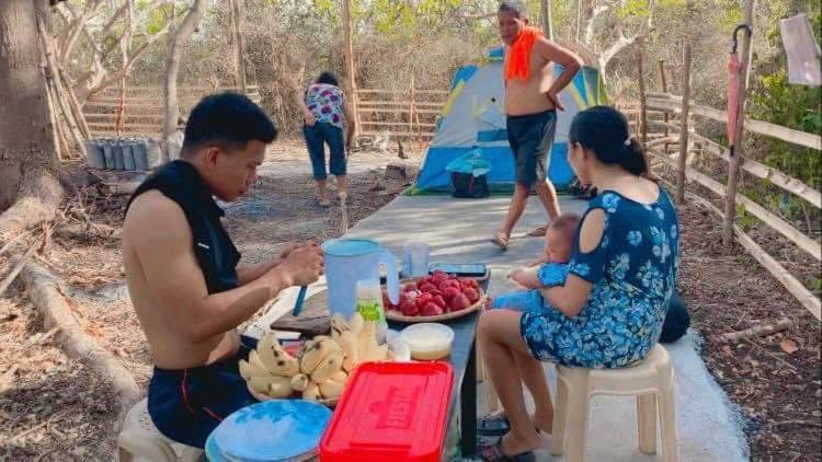 Campsarap Hostel & Resort Valencia  エクステリア 写真